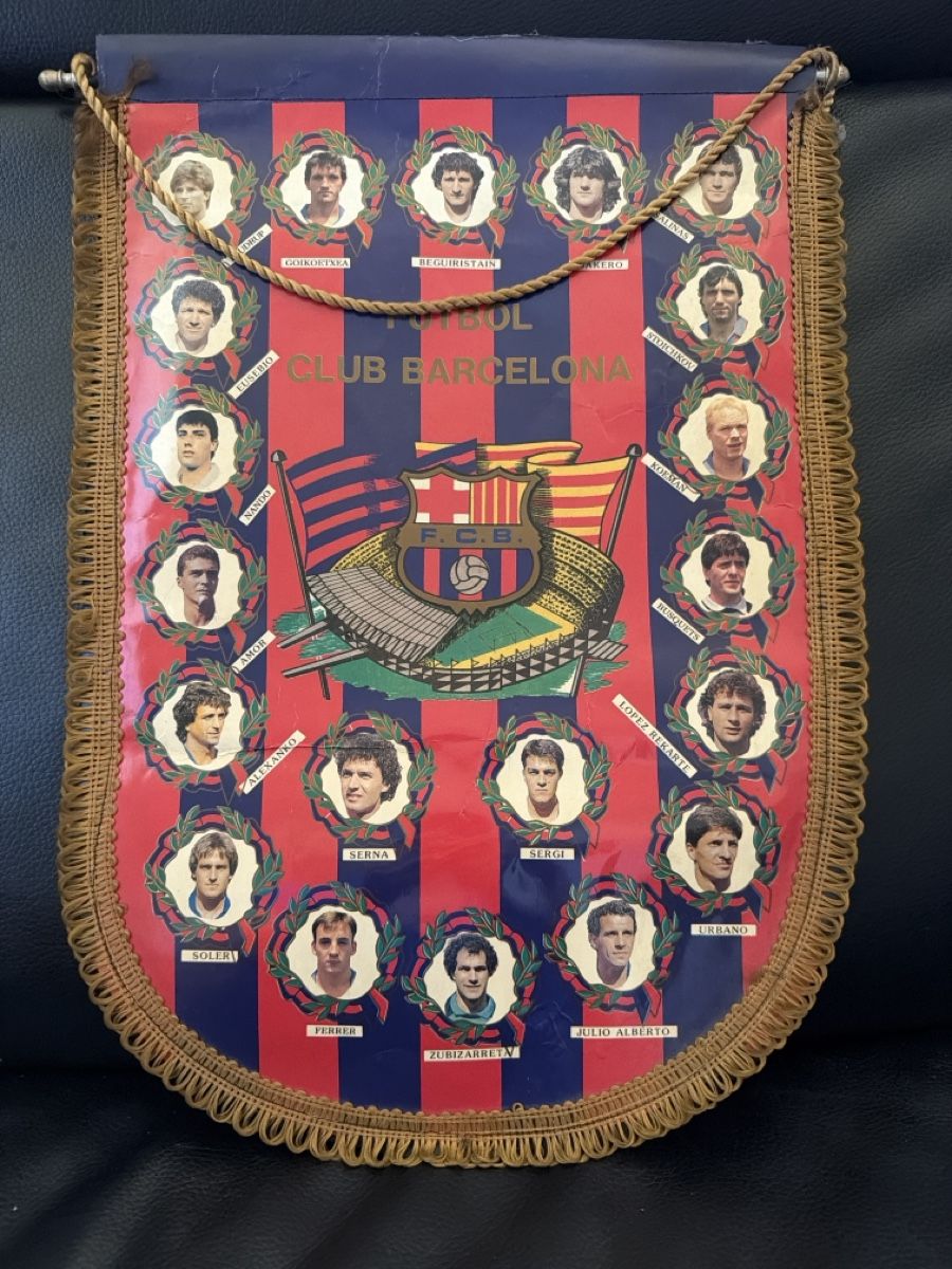 Sonstige Antiquitäten & Kunst: FC Barcelone fanion saison 1990-1991 – Gebraucht aus Lausanne von Pascal9999