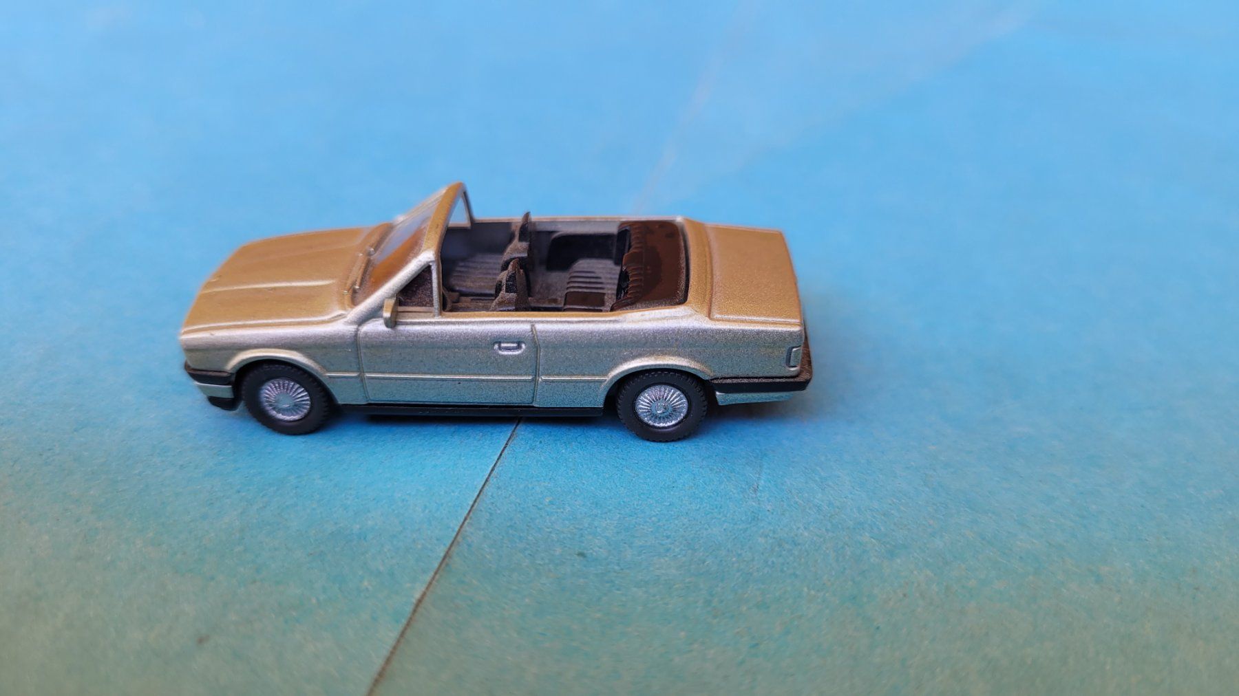 BMW Modellini d'auto: BMW 325i cabriolet  Wiking 1:87 – Usato da Domdidier venduto da Bimbo57