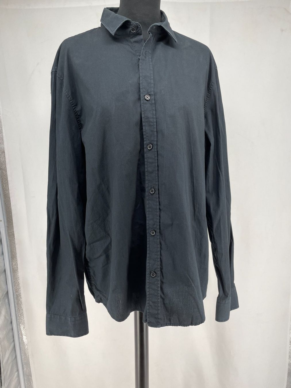 Camicie: PIER ONE chemise noire – Usato da Lausanne venduto da PlusValue_Lausanne 1