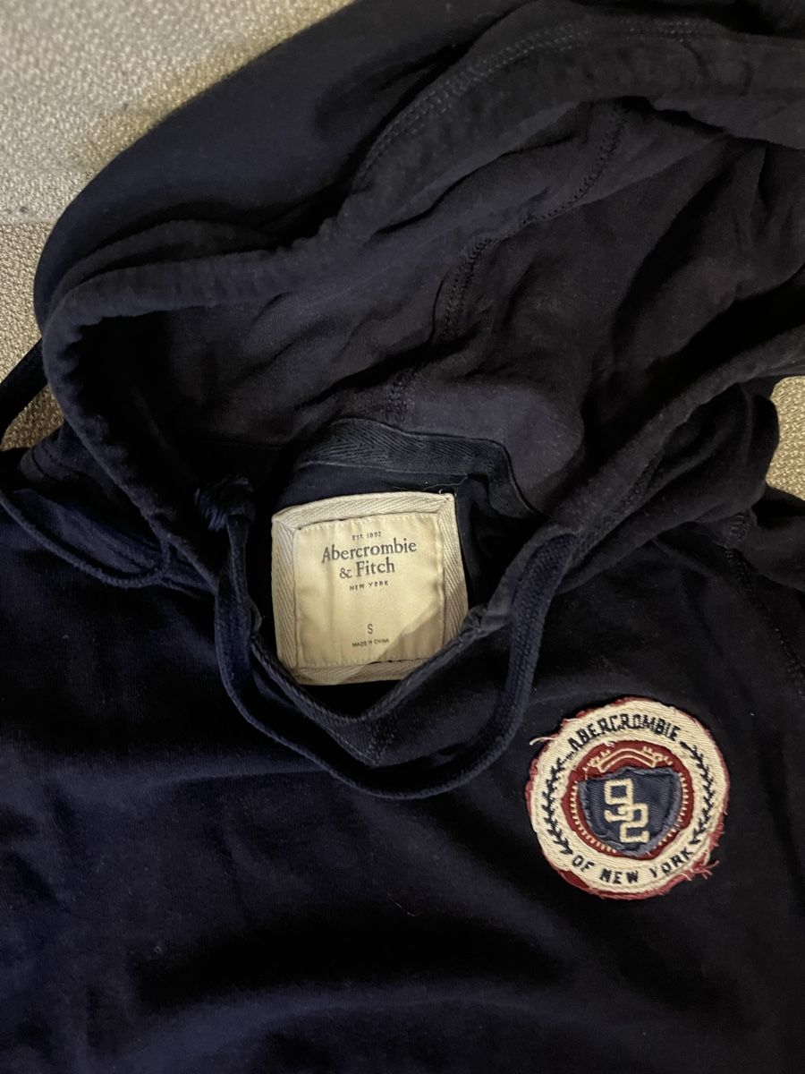 Abercrombie Maglioni & Felpe: Pullover Abercrombie & Fitch blau Grösse S – Usato da Schaffhausen venduto da juf_98r9