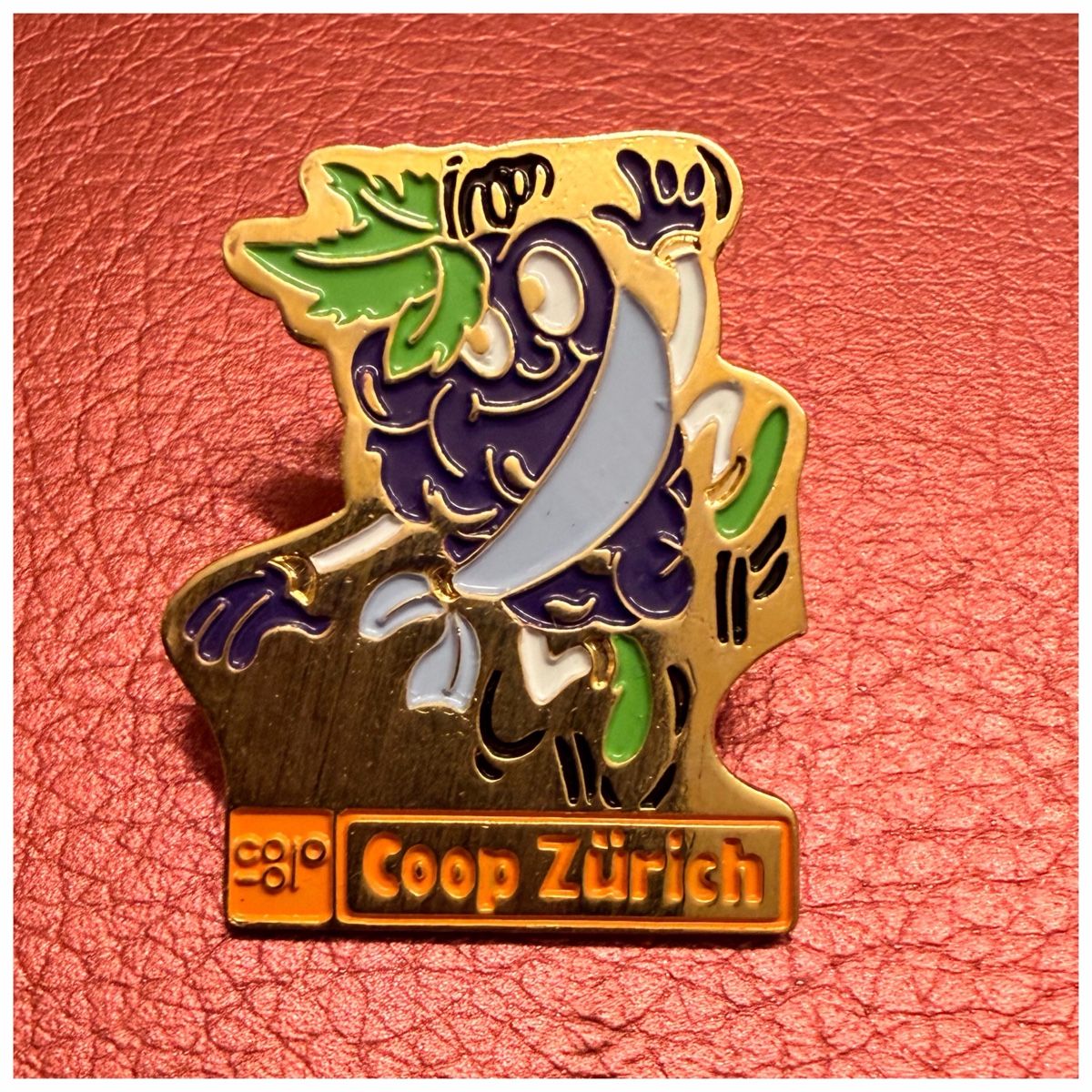 Placchette & Badge: Pin - Coop Zürich - Trauben – Nuovo (secondo la descrizione) da Schlieren venduto da RoPue