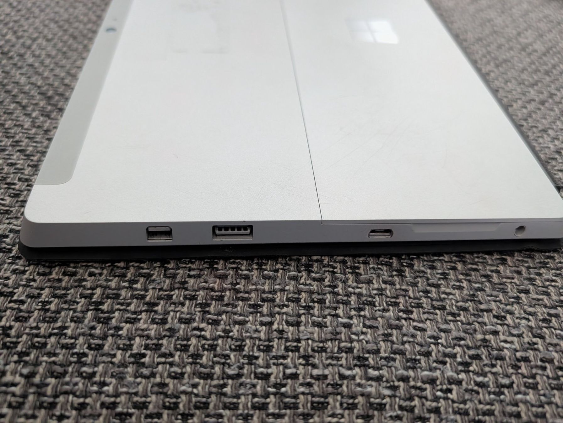 Microsoft Tablet PC: Microsoft Surface 3 1645 10.8" Tablet, 128Gb – Gebraucht aus Walchwil von whezg 3