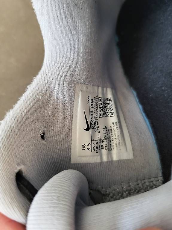 Scarpe da uomo: Sportschuhe Nike Gr. 42 – Usato da Meisterschwanden venduto da Michael_Wuethrich 2