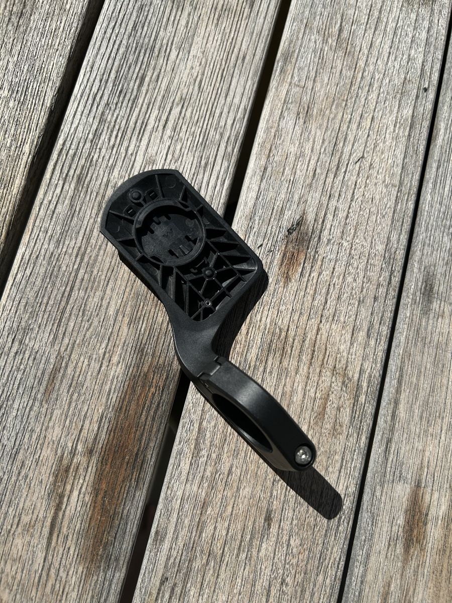 Pezzi di ricambio: Wahoo Elemnt Roam Aero Mount – Usato da Köniz venduto da Kuhn_Wenger 1