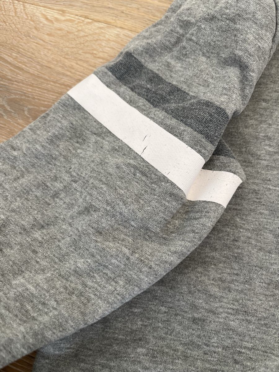 Pullover & Sweatshirts: Kapuzenjäckli Vertbaudet Grösse 138 – Gebraucht aus Aarburg von cha_6t8j 1