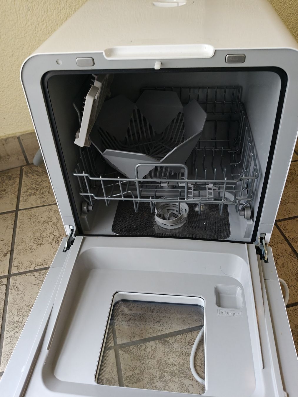 Lavastoviglie: Klarstein portable dishwasher  – Nuovo (secondo la descrizione) da Zürich venduto da gri_krn7 1