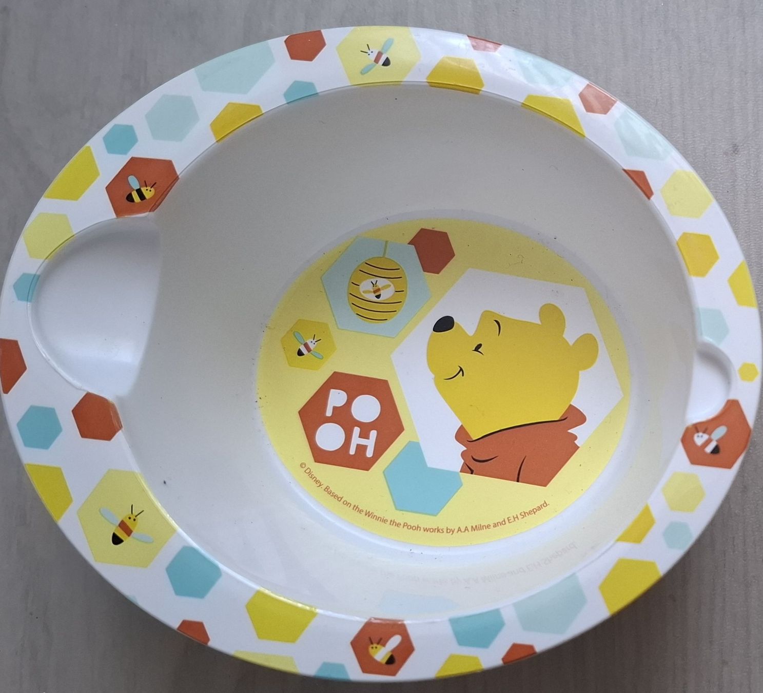 Disney Piatti: Kinderteller und Tasse Winnie Pooh – Usato da Basel venduto da Svidovic 1