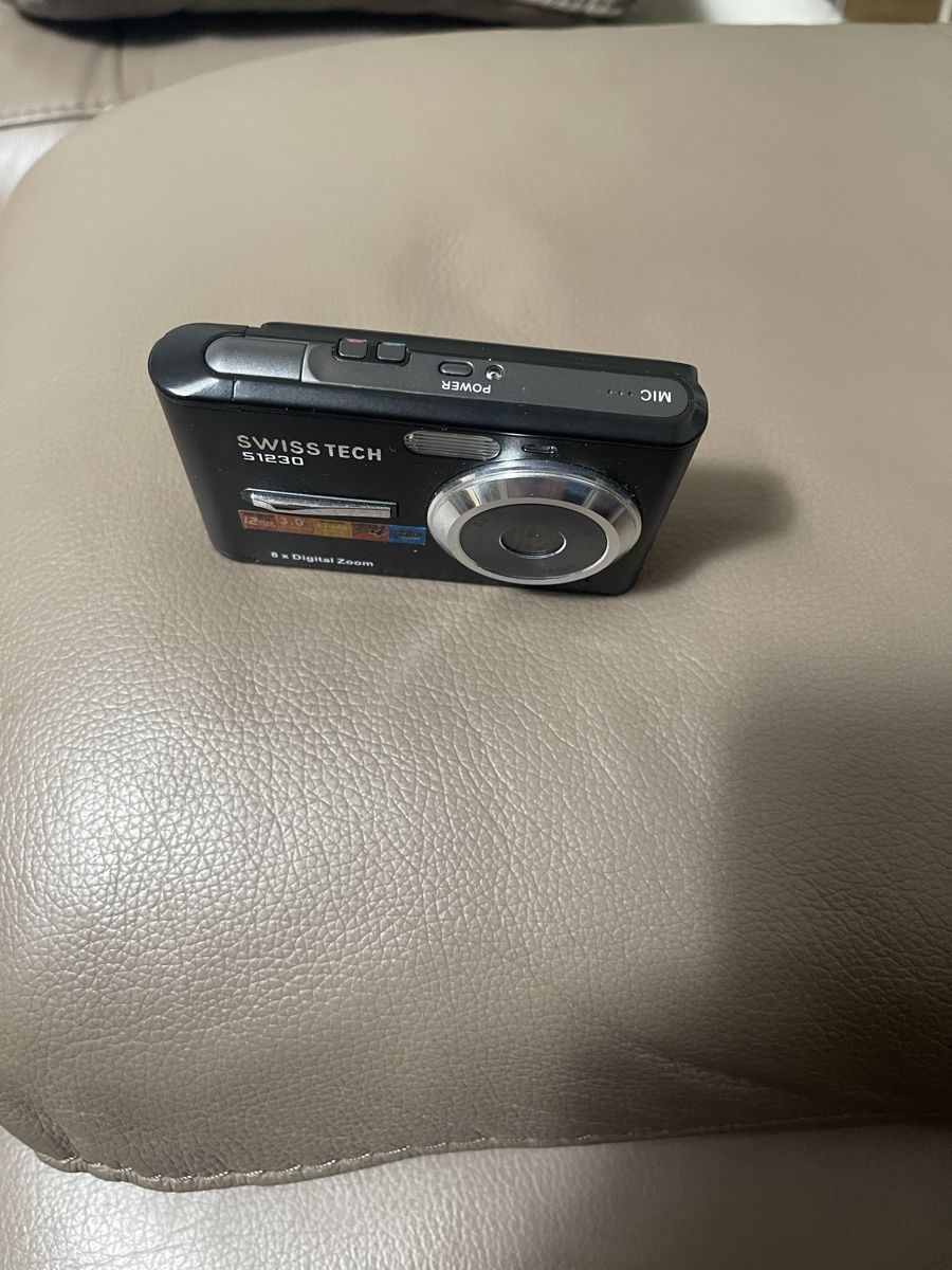 Fotocamera: SWISS TECH Digitalkamera S1230 8x Zoom – Nuovo (secondo la descrizione) da Regensdorf venduto da mex5145 1