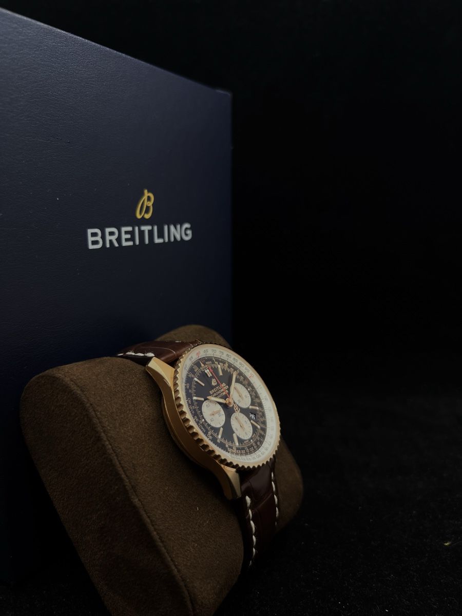 Breitling Orologi: Breitling Navitimer 18K GOLD 2025 NP: 21500.- – Nuovo e nell'imballaggio originale da Zürich venduto da Centralwatches 1