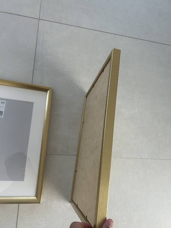 Ikea Cadres de tableaux: Ikea Picture Frames - 3x, gold color – D'occasion à Thalwil par pal_x28f 3