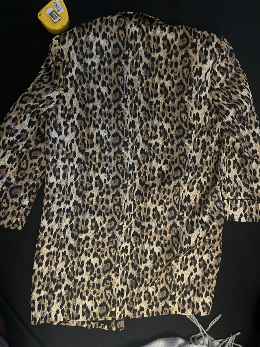 Zara Vestes: Zara Blazer  Leo-Muster Grösse M  – Neuf (Voir description) à Olten par sae_82z2 7