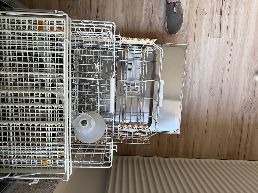 Miele Machines à laver la vaisselle: Geschirrspüler Miele – D'occasion à Sissach par Maeldrew 2