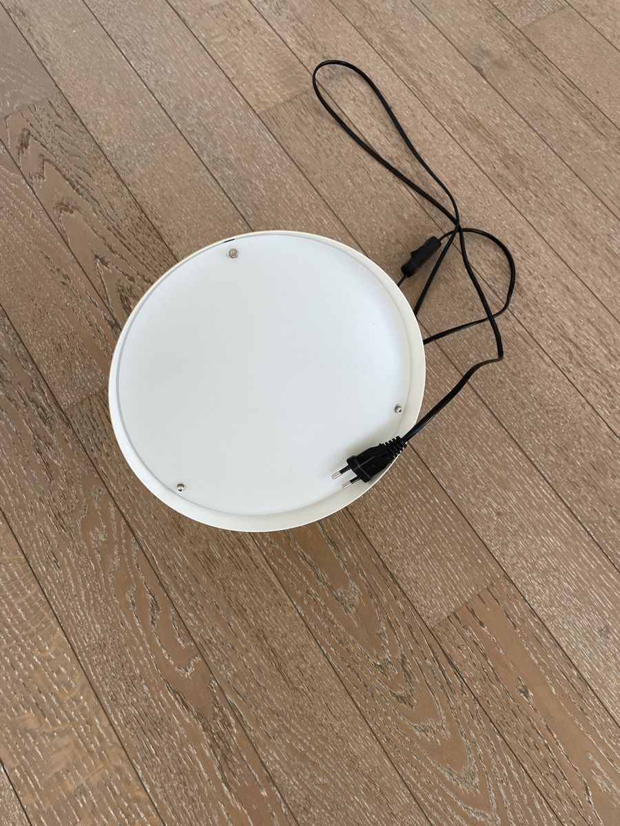 Ikea Lampen: Unique Yellow Modern Table Lamp, Stylish Lighting 💡 – Gebraucht aus Zürich von muz_5h6k