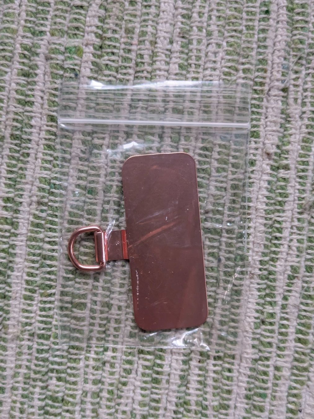 Portachiavi: Plaque métal accessoire smartphone or rose – Nuovo e nell'imballaggio originale da Orsieres venduto da IndianaJones50a