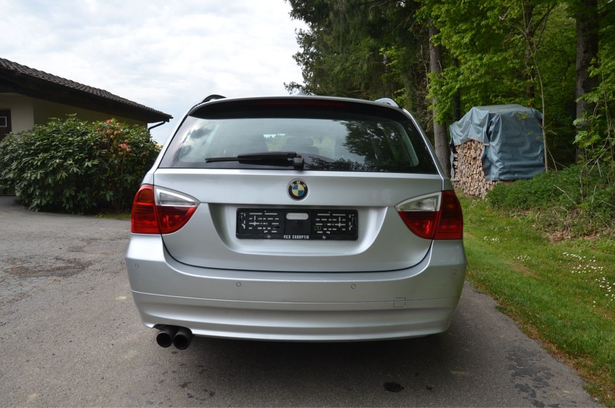 BMW Automobili: BMW 325 xDrive E91 Touring – Difettoso da vordemwald venduto da tschwegler7 3
