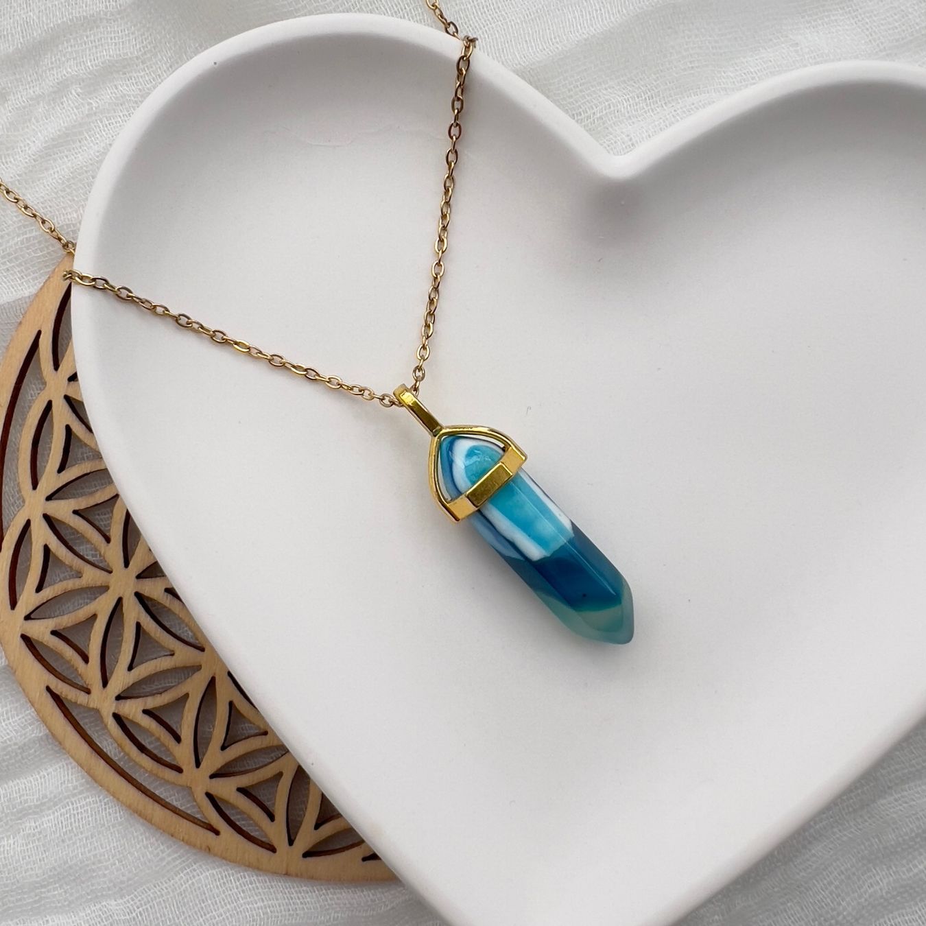 Ciondoli: Pendentif Menhir en agate bleue – Nuovo e nell'imballaggio originale da Pully venduto da sunaddict 2