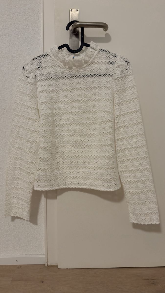 Sezane Camicette: Eglae Blouse Sezane  – Nuovo (secondo la descrizione) da Küsnacht ZH venduto da BPorta10 1