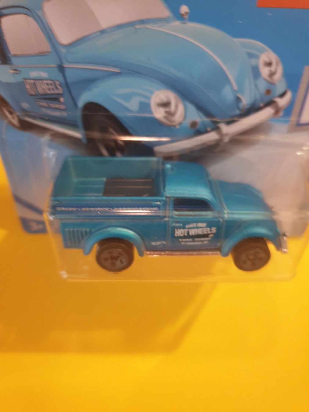 Hot Wheels Modellini d'auto: Hit Wheels '49 VOLKSWAGEN BEETLE PICKUP – Nuovo e nell'imballaggio originale da Oftringen venduto da Rotor 2