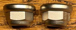 1 Paar Campagnolo Radmuttern - Vorderrad Bahn - Neu