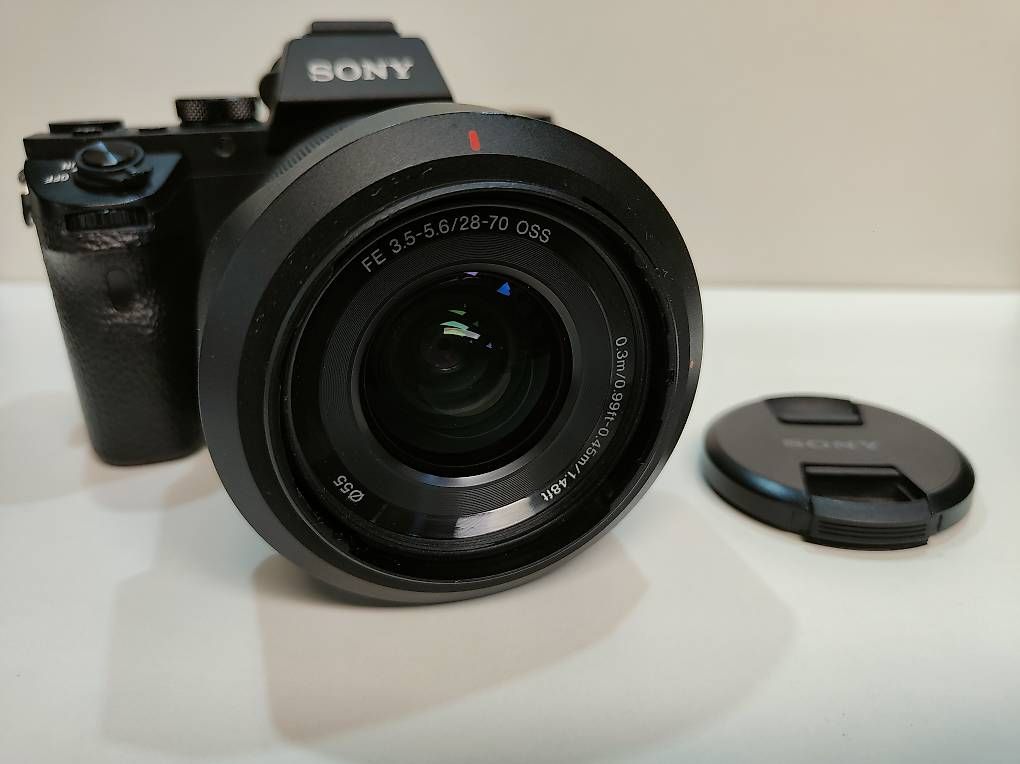 Fotocamera: Sony A7 II + 2870mm OSS + LA-EA3  – Usato da Wangs venduto da DirtbikerK9 2