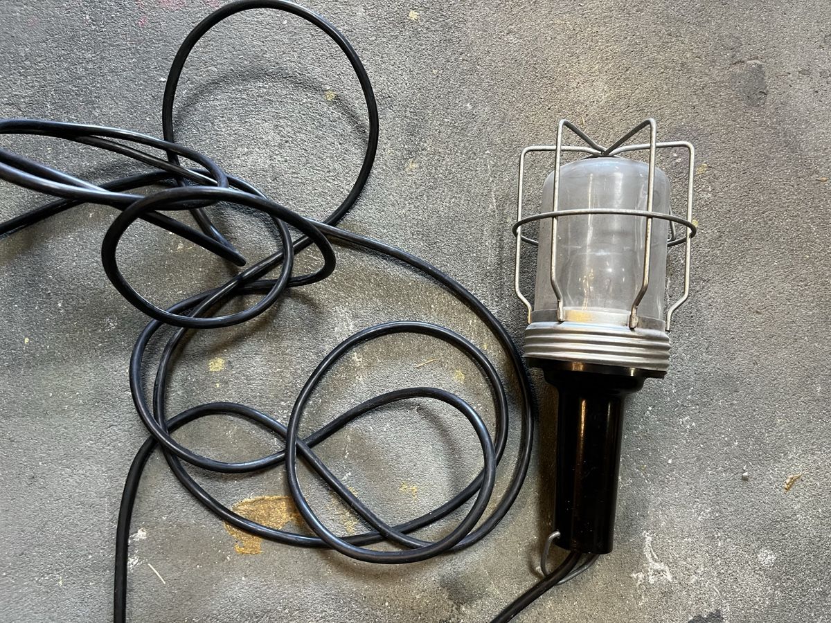 Lampade: Vintage Werkstattlampe Bakelit – Usato da Bern venduto da fotolog111
