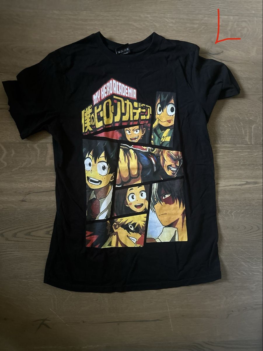 T-shirt: MHA T-Shirt – Usato da Flums venduto da nad_m8br