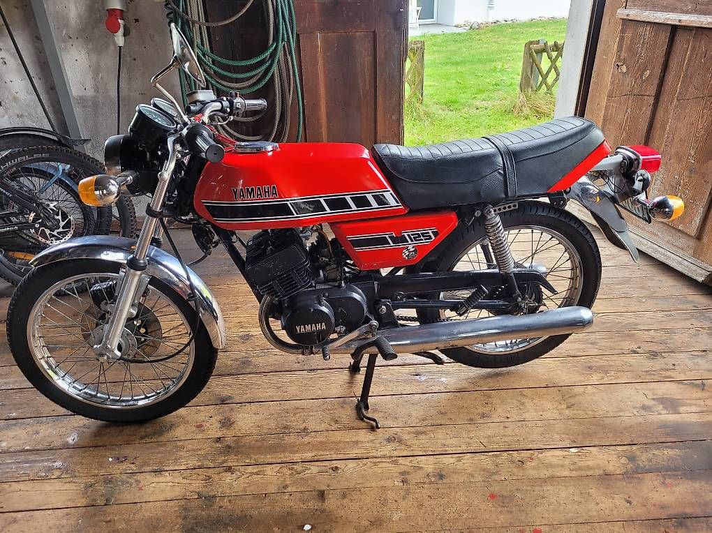 Yamaha Strada: Yamaha RD 125 – Usato da Weiningen TG venduto da HESN2