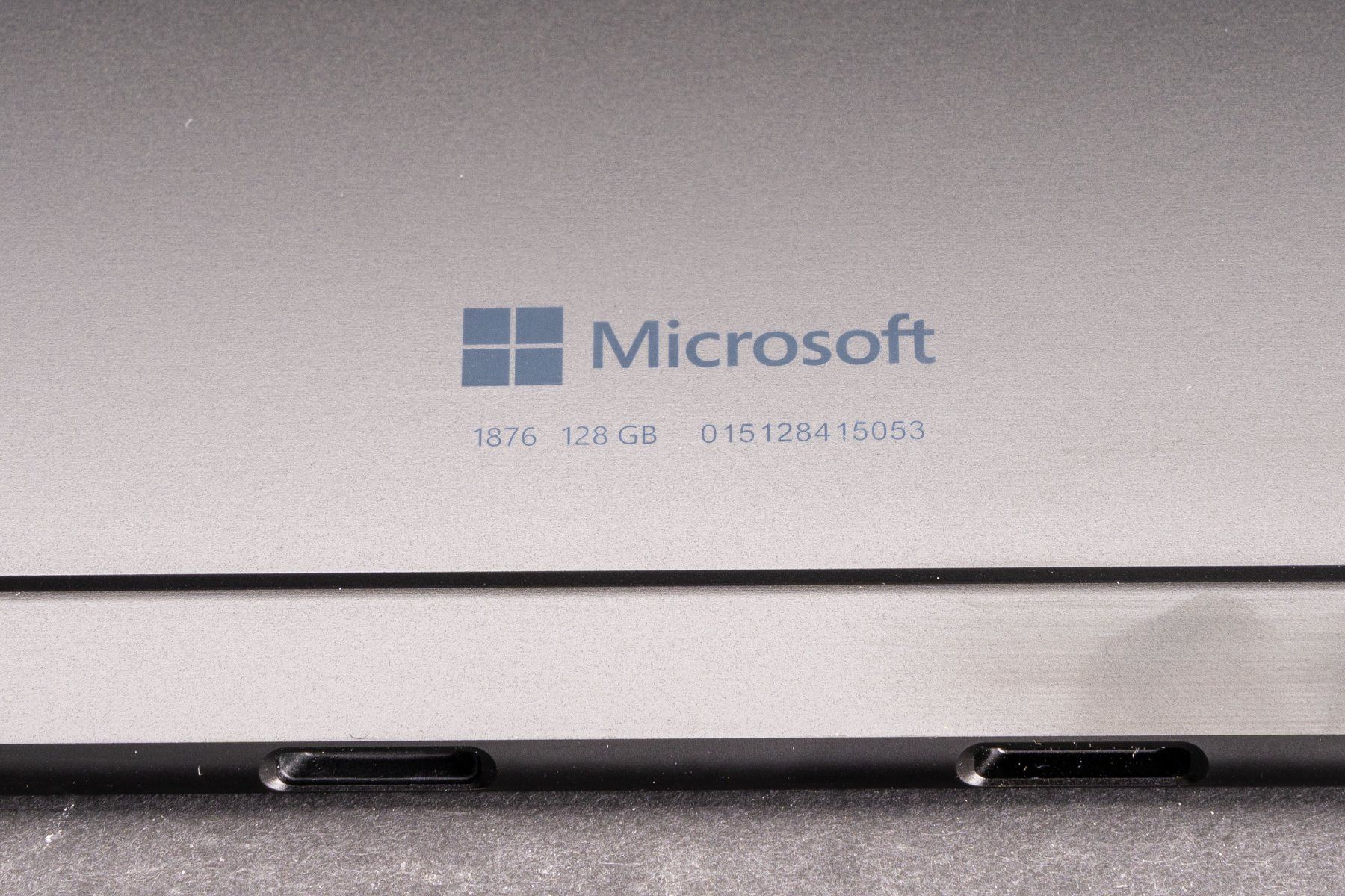 Microsoft Tablet PC: Surface Pro X | 13" | 128 GB | 8 GB RAM – Usato da Dietlikon venduto da phi_j5l6 2