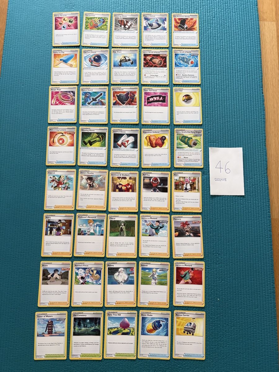 Pokémon Carte collezionabili: Pokemon Karten, Set mit Trainer 40 Stk. von 2021 EN  – Usato da Zürich venduto da Bomboo