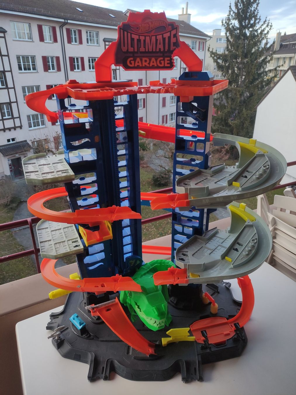 Hot Wheels Piste: Hot Wheels Ultimate Garage – Usato da Basel venduto da hotwheeler70