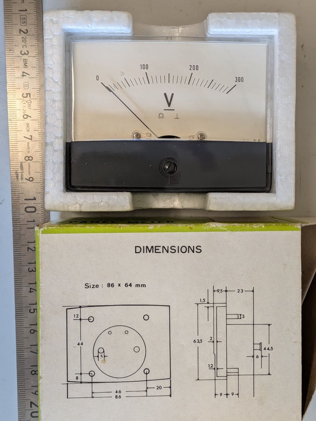 Misurare: Vintage Voltmeter 300 V - Messgerät, Originalverpackt – Nuovo e nell'imballaggio originale da Luzern venduto da schubige