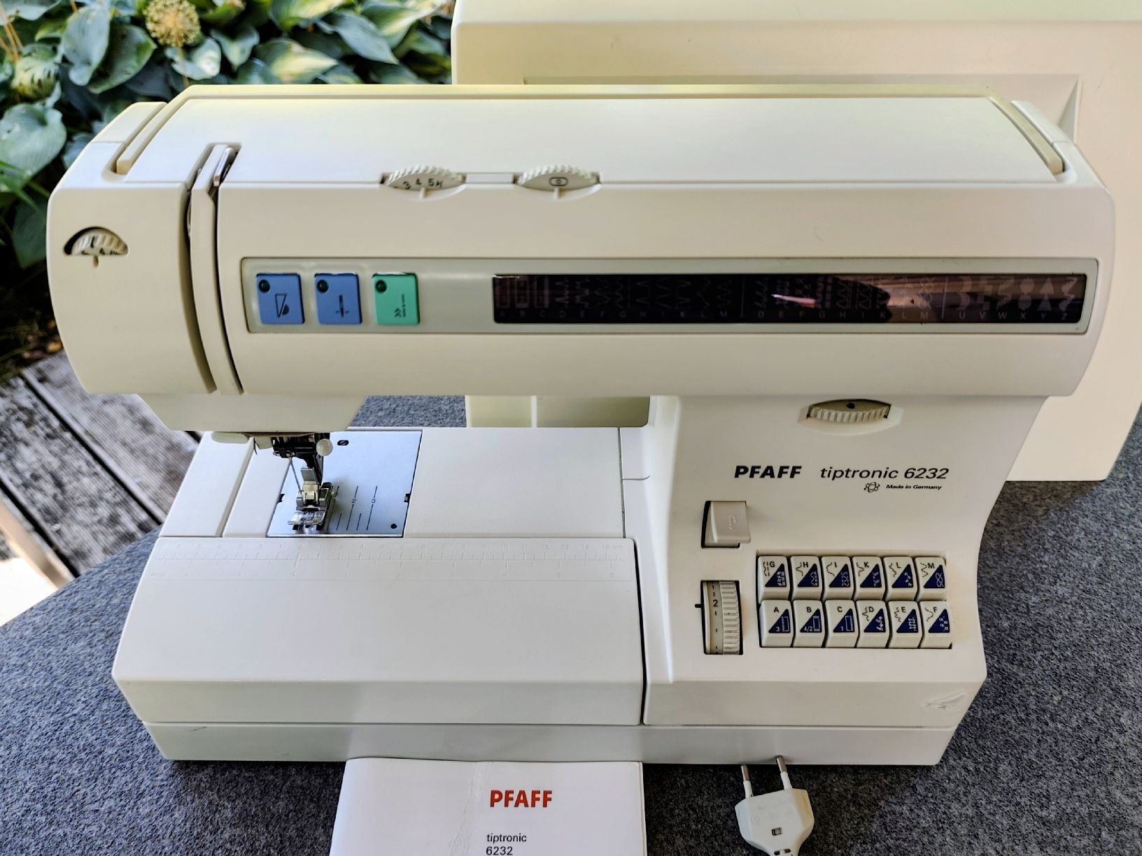 Pfaff Macchine da cucire: Paff tiptronic 6232 - revidiert – Usato da Dussnang venduto da Rosenfee50 1