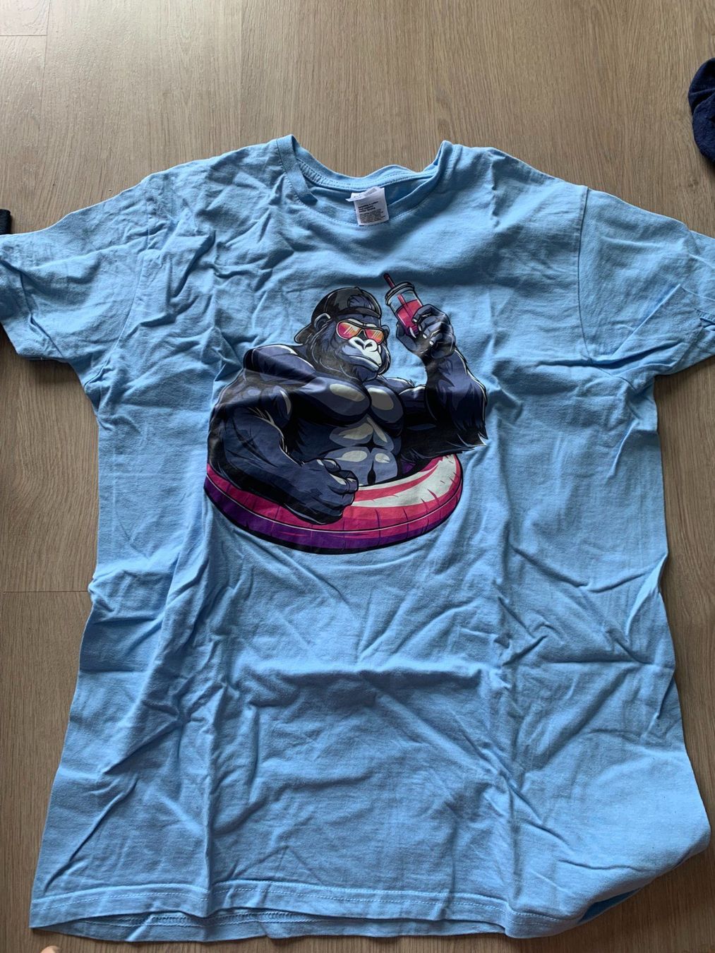 T-shirt: Held der Steine Shirt – Usato da Gwatt (Thun) venduto da tomstown