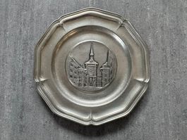Zinnteller mit Relief – Bern Zytglogge-Turm - Vintage