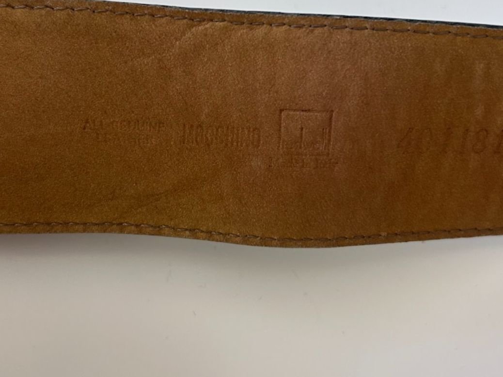 Moschino Cinture: Moschino Taillengurt – Usato da St. Gallen venduto da look-twice 3