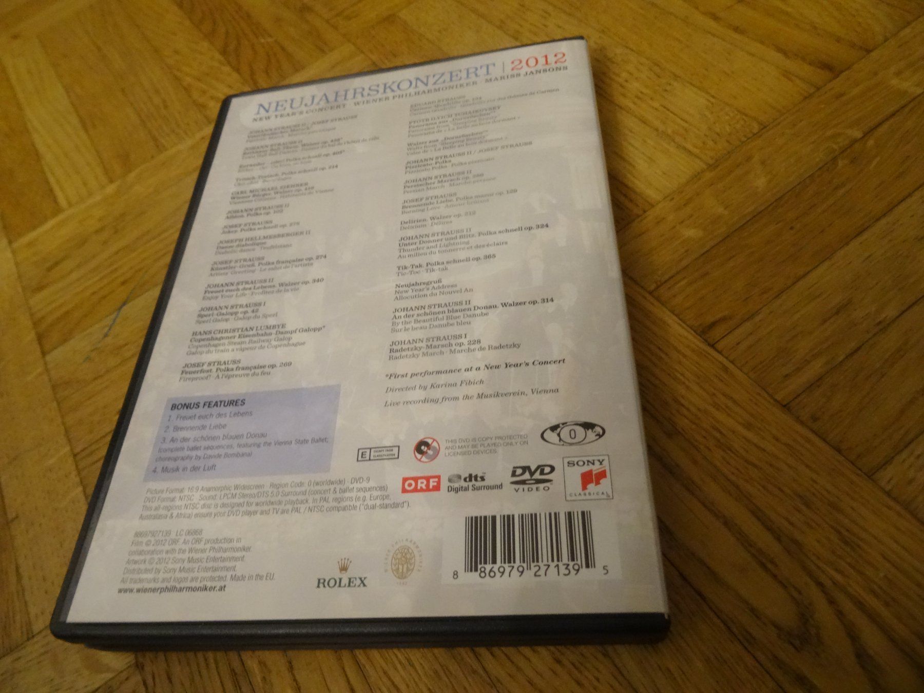 Tutti i DVDs: Neujahrskonzert 2012 DVD – Usato da Olten venduto da Disc-Ausverkauf 2