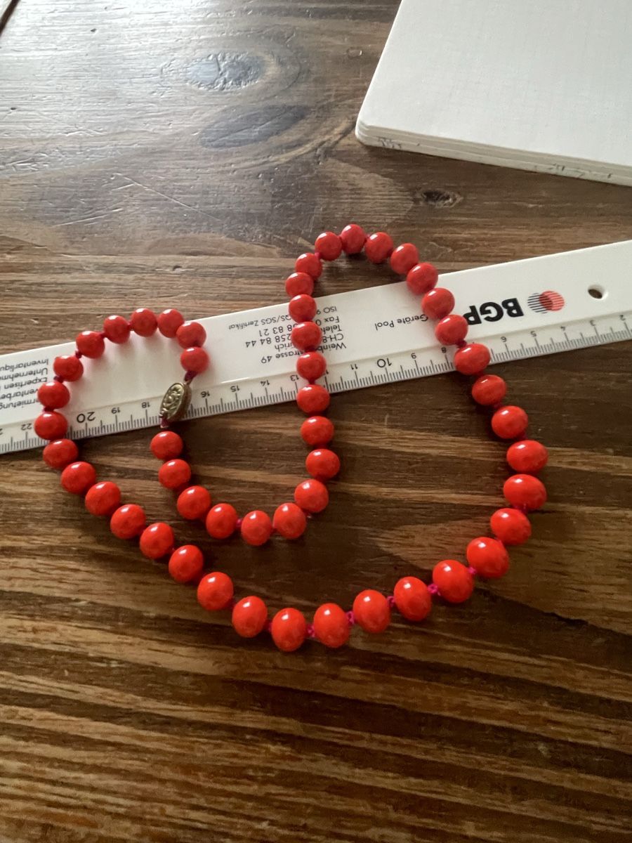 Collier vintage perles véritables rouges, 54 cm/ Lisez texte (D ...