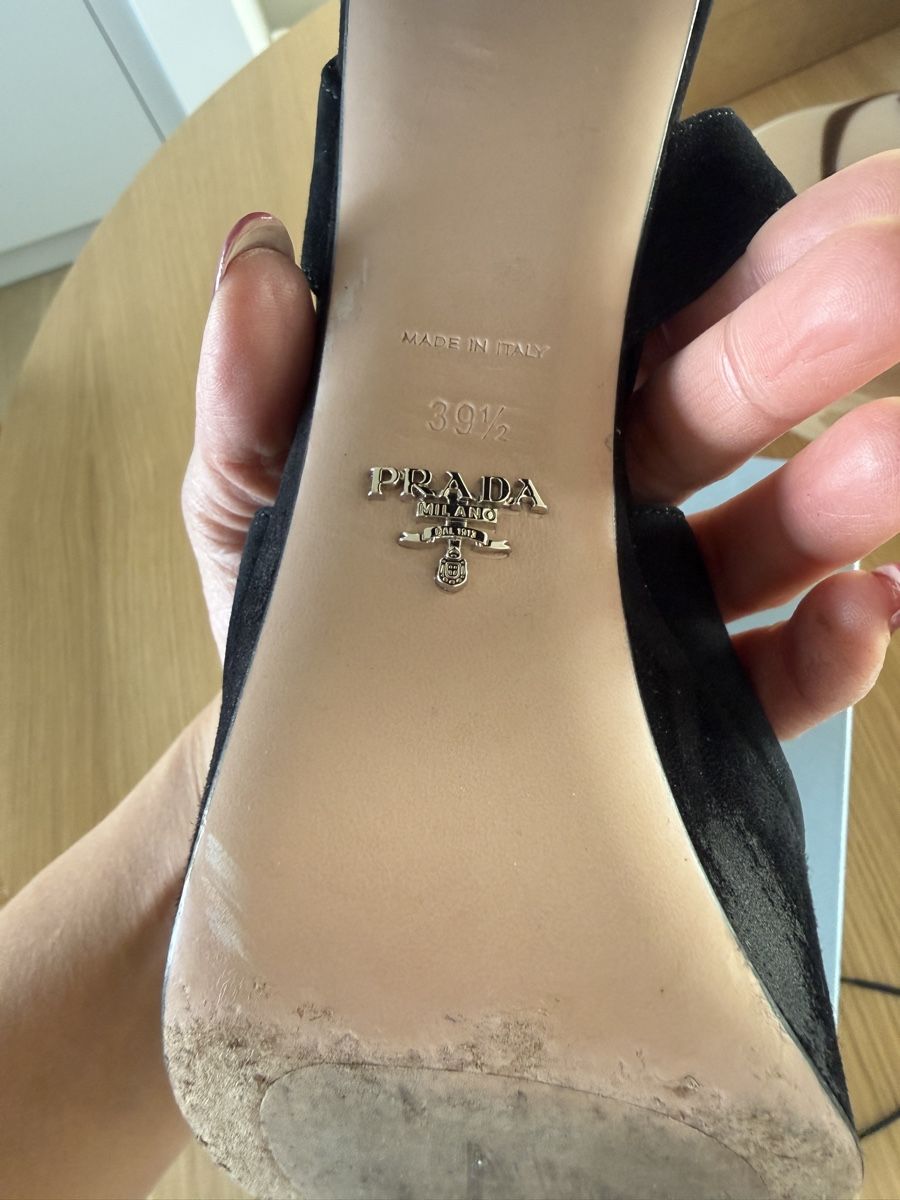 Prada Scarpe da donna: Prada Suede Sandals – Usato da Wallisellen venduto da rac_sy2x 5
