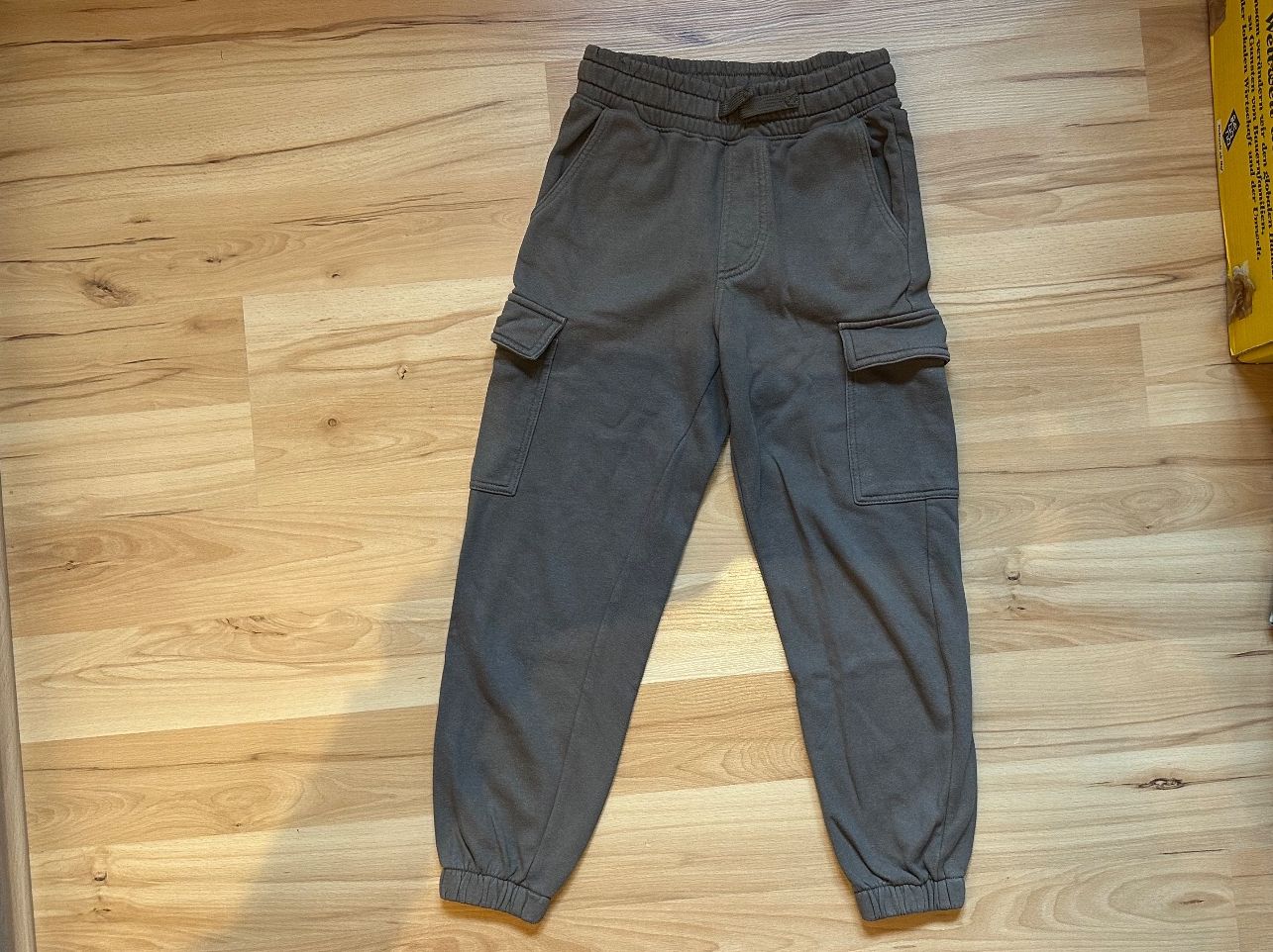H&M Pantaloni: Cargo-Joggpants Grösse 140 braun – Usato da Hausen AG venduto da dege02