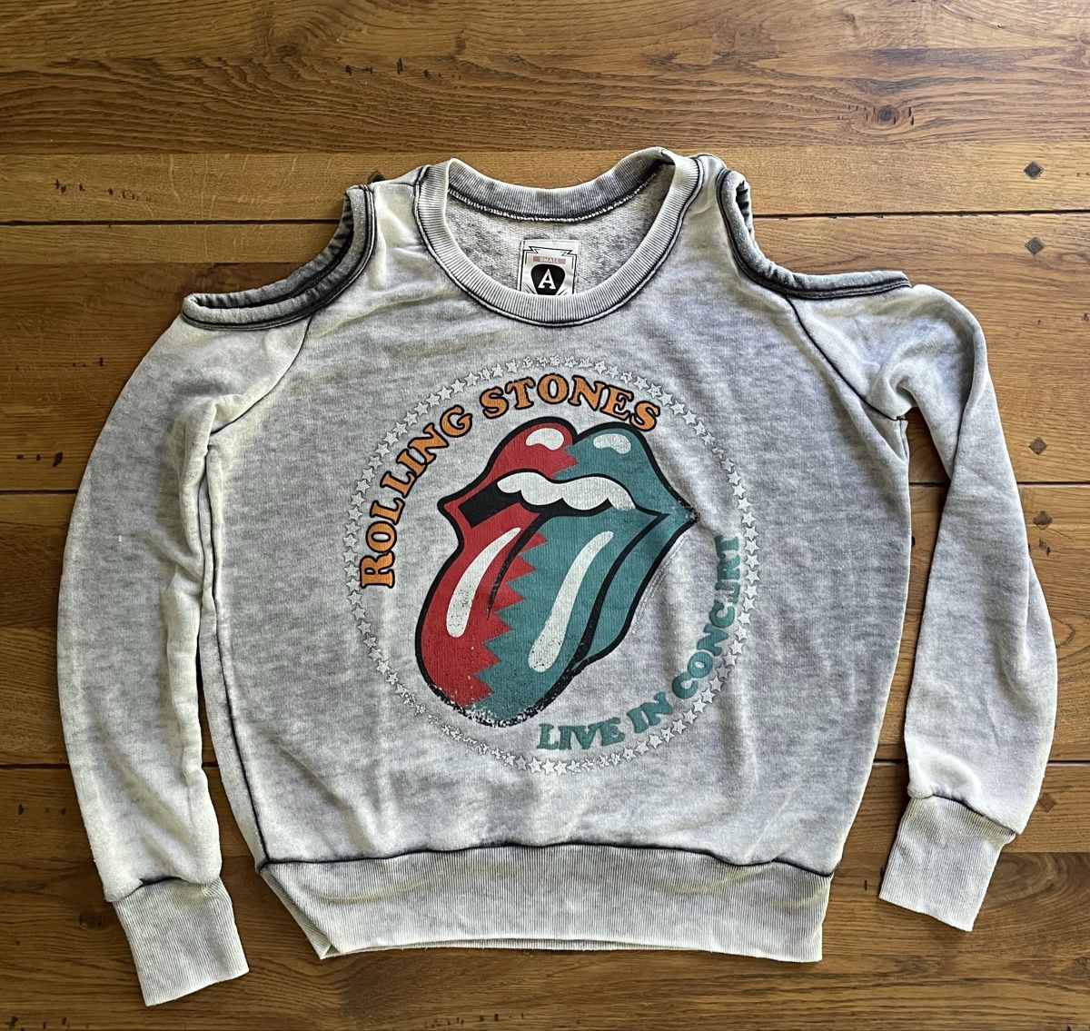 Maglioni & Felpe: Neuf ! AMPLIFIED Sweat Rolling Stones taille S – Nuovo (secondo la descrizione) da Marin-Epagnier venduto da sachaechinta