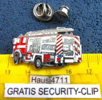 FEUEWEHR SCHLAUCHWAGEN AUTO LKW TRUCK OFFEN PIN ENAMEL