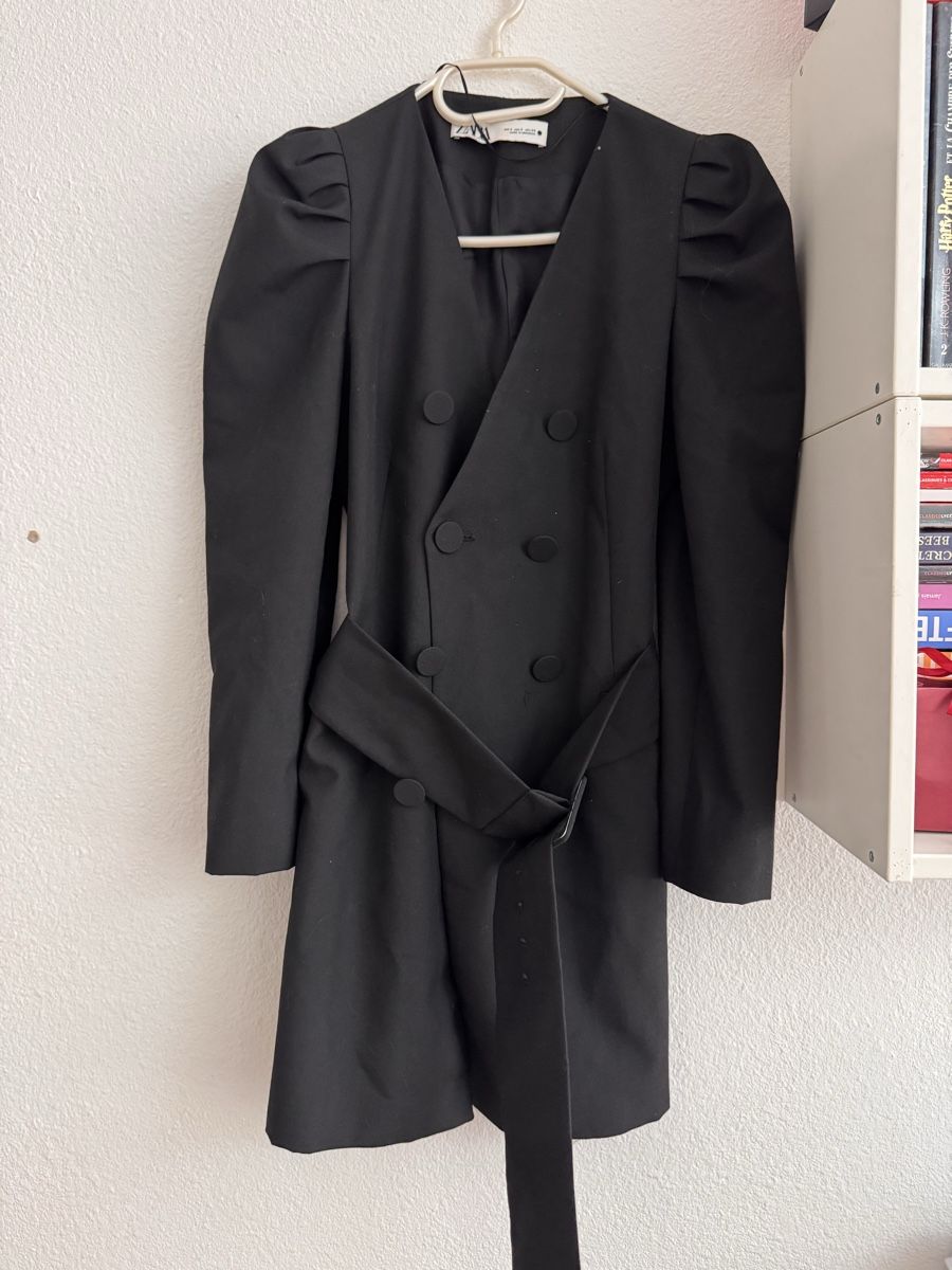 Zara Vestiti: robe noir Zara femme  – Usato da Lausanne venduto da Michel_Ozcan