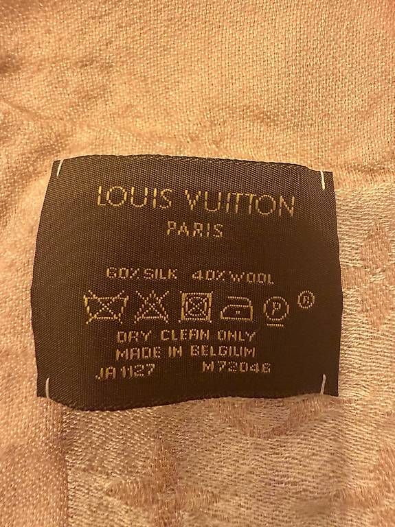 Louis Vuitton Foulards, Tücher & Schals: Original Louis Vuitton Schal Rosé – Gebraucht aus Mühleberg von baerbeli78 2