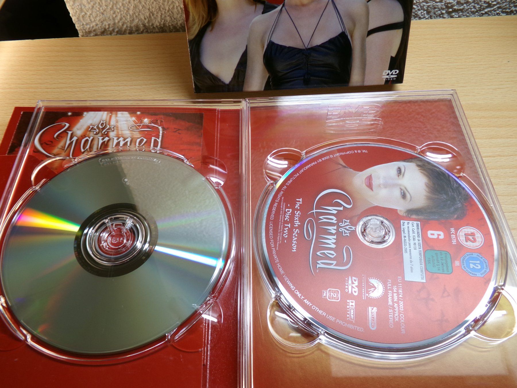 Tutti i DVDs: Charmed Staffel 6.1 – Usato da Hombrechtikon venduto da Maloev17 3