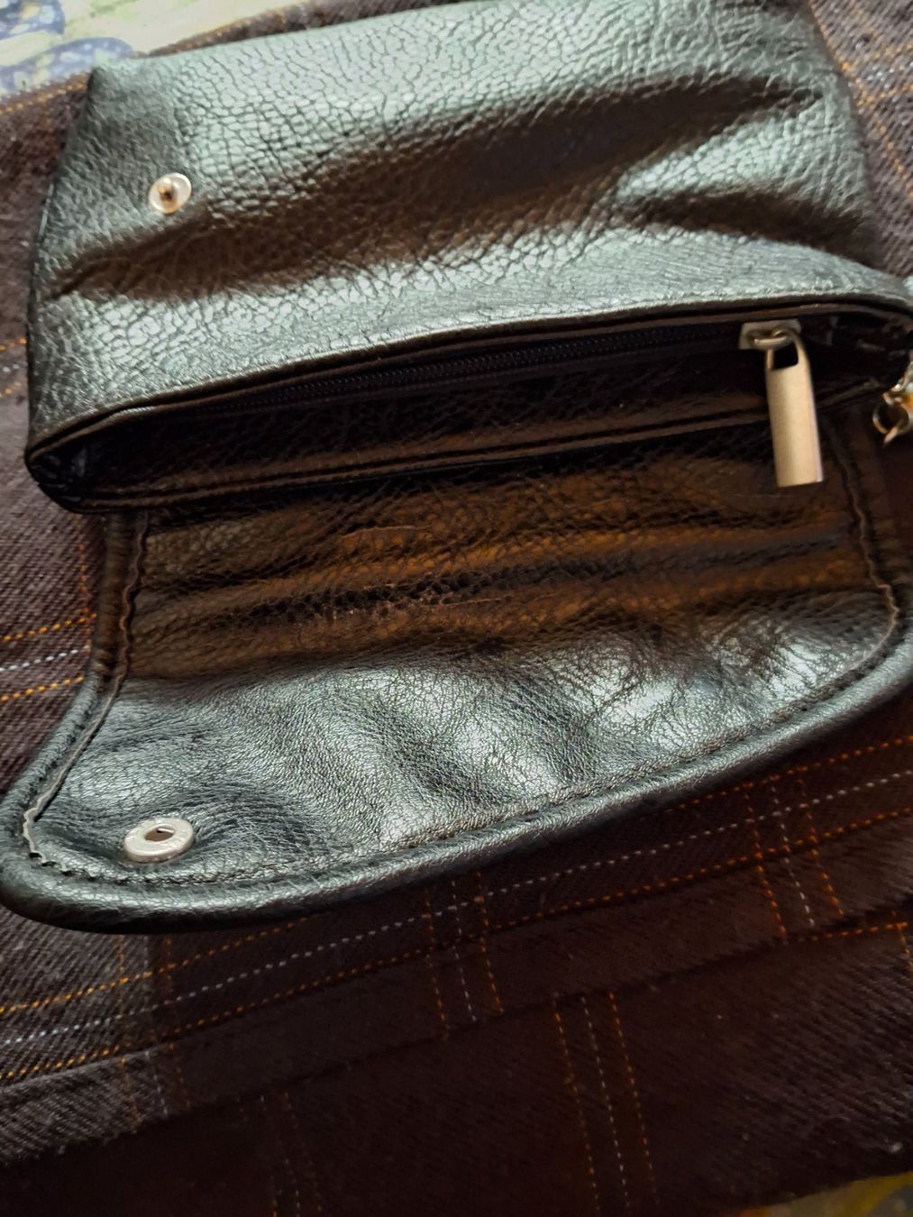 Taschen für Damen: Pochette noire – Gebraucht aus Villiers von san_jn5w 4
