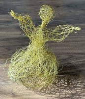 Engel aus goldenem Draht