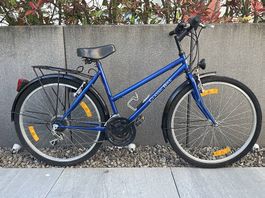 Velo dame 21 vitesses en parfait état - Taille M