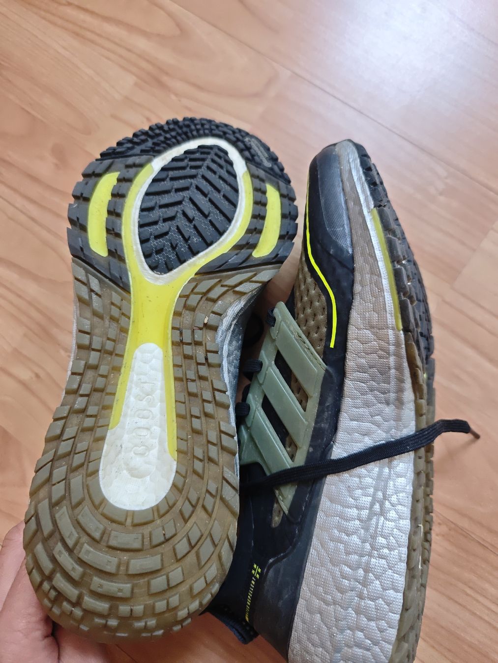 Adidas Scarpe da uomo: Adidas Ultraboost Cold Ready 42 2/3 – Usato da Köniz venduto da mar_5l5z 3