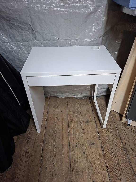 Scrivanie: Ikea Schreibtisch Micke – Usato da Zwieselberg venduto da Biker75 1