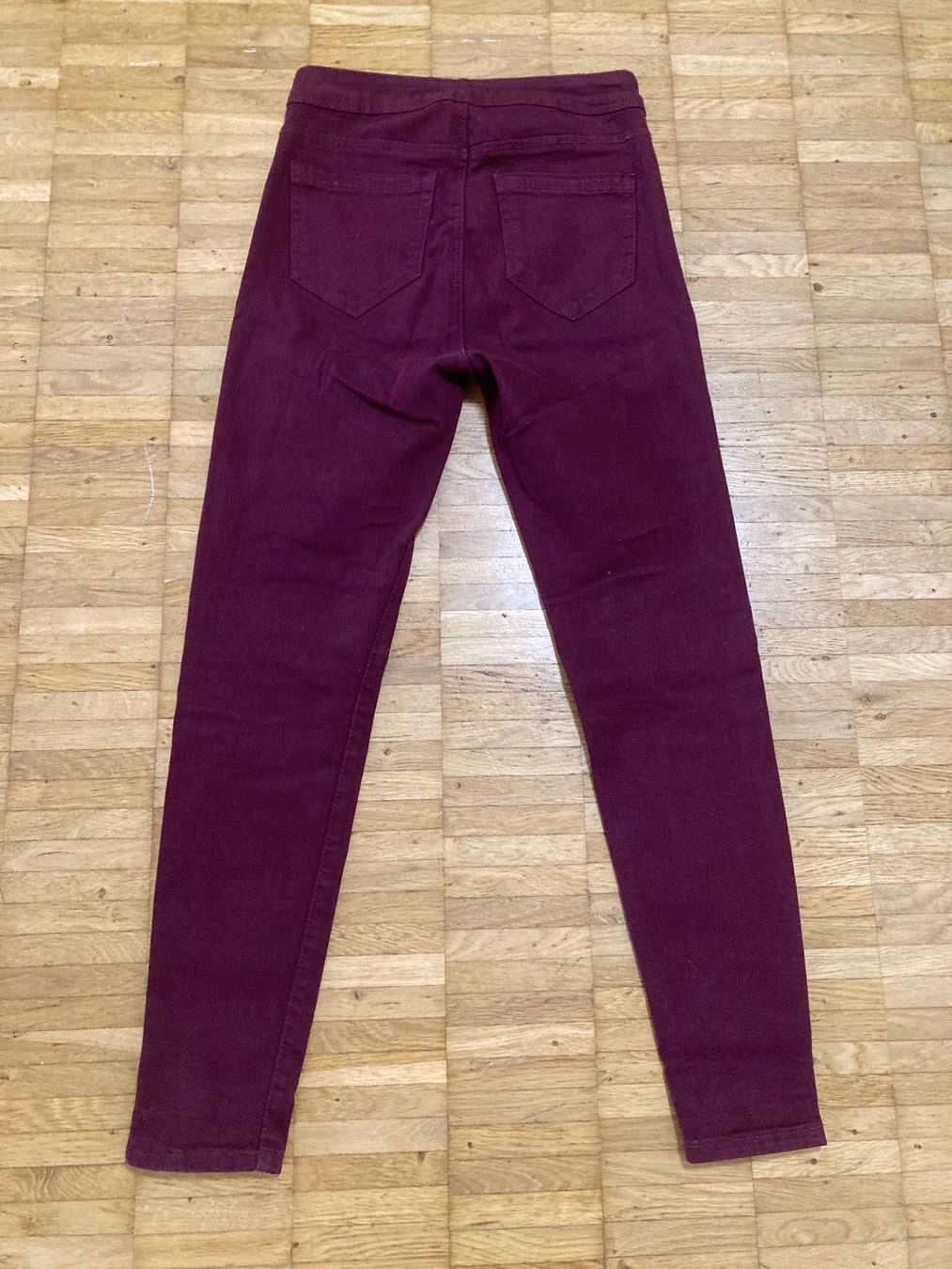 Leggings: Bordeaux Jeggings Gr. 38 – Usato da Thun venduto da Vans_98 1